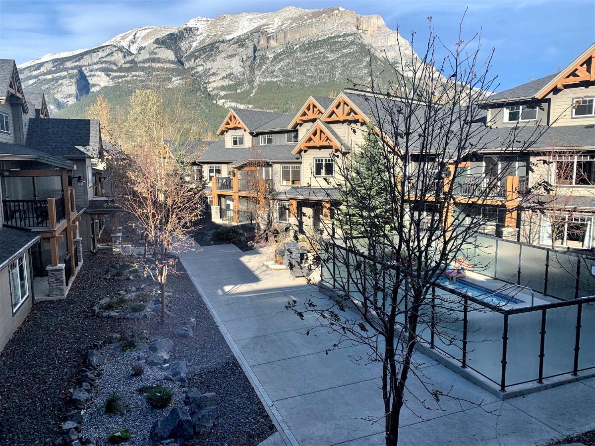 Fenwick Vacation Rentals - Scenic 1 Bedroom Plus Den, Pet Friendly Dead Mans Flats Экстерьер фото