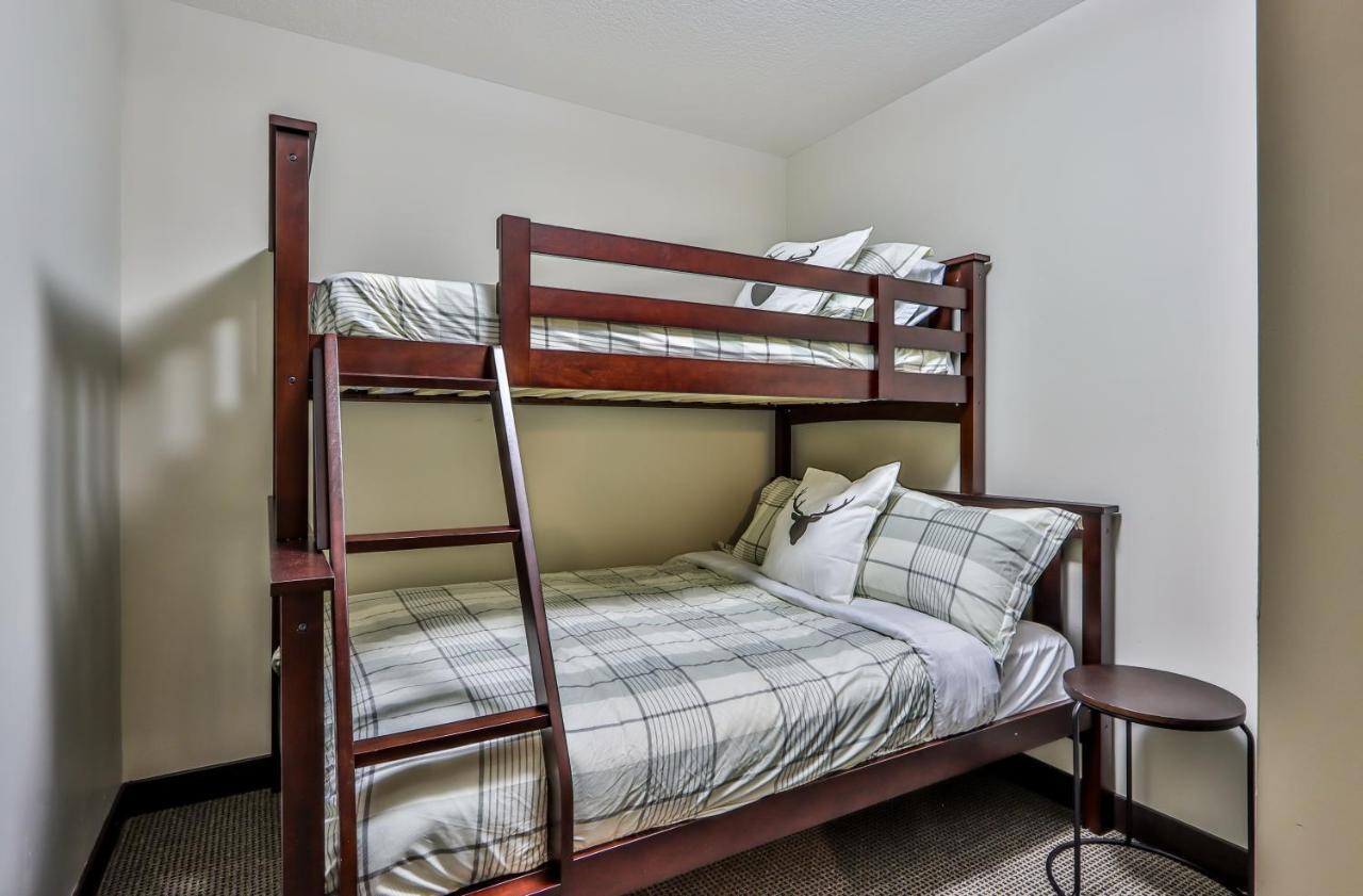 Fenwick Vacation Rentals - Scenic 1 Bedroom Plus Den, Pet Friendly Dead Mans Flats Экстерьер фото